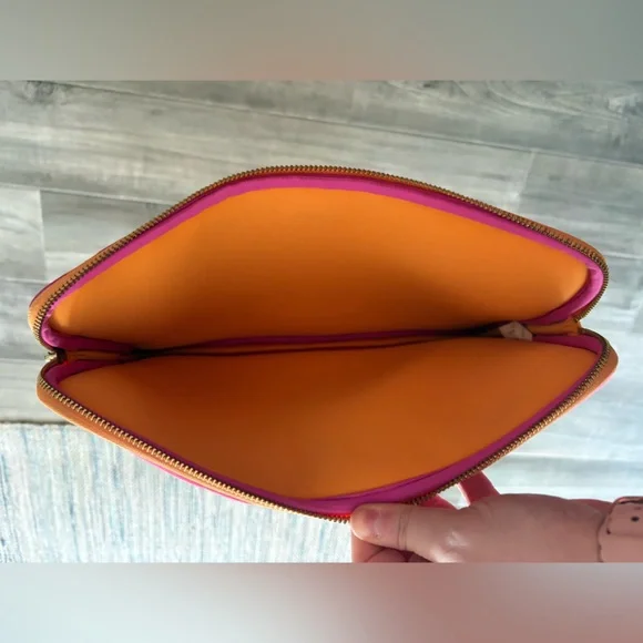 Kate Spade Pink Polka Dot Neoprene Laptop Sleeve – Fits 13” Preppy Colorful - Picture 6 of 11